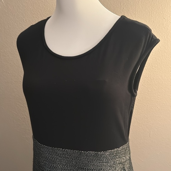 NWT classic Anne Klein dress size 8p - Picture 2 of 11